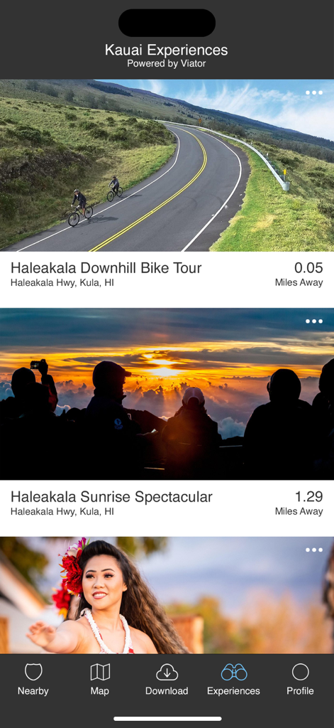 마우이 여행 앱이 할레아칼라(Haleakala) 다운힐 자전거 투어 및 일출 특별 행사와 같은 예약 가능한 경험을 보여줍니다.