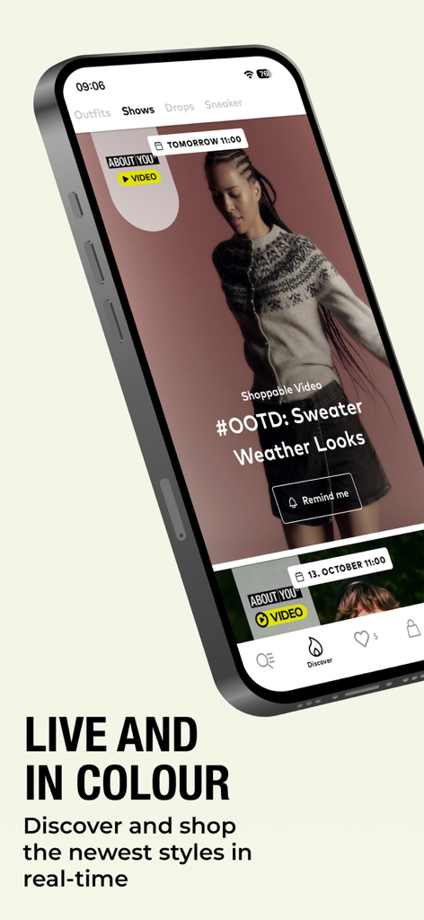 ABOUT YOU Online Fashion Shop - Écran de l'application À PROPOS DE VOUS présentant des vidéos de mode à acheter et des défilés de style en direct