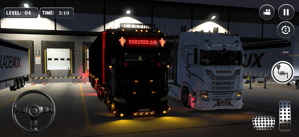 Truck Games Euro Truck Driving - Dos camiones de carga pesada estacionados en el muelle de carga de un almacén por la noche con controles de juego móvil mostrados.
