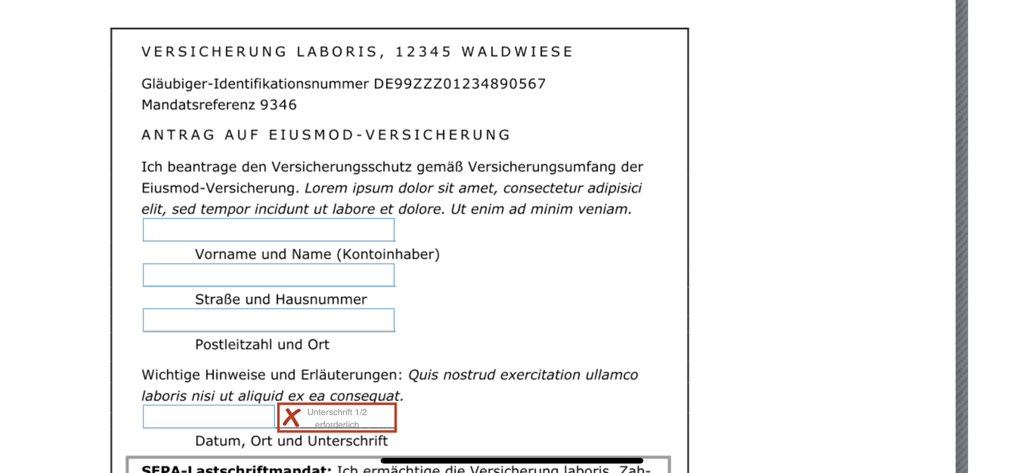서명 필드가 표시된 태블릿의 디지털 보험 신청서 양식