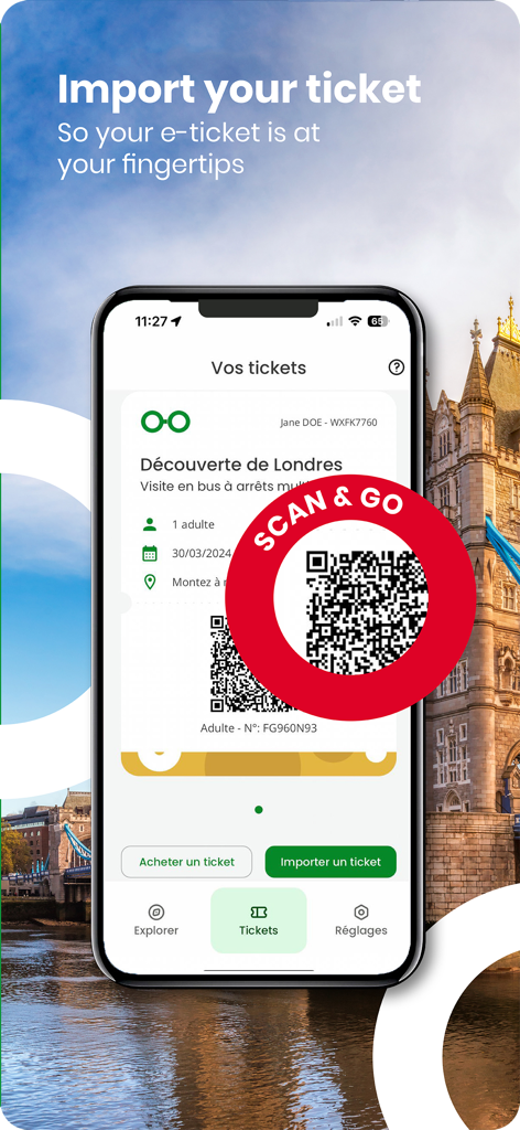 Smartphone-Bildschirm mit einem digitalen Bustouren-Ticket für London mit einem Scan-and-Go-QR-Code