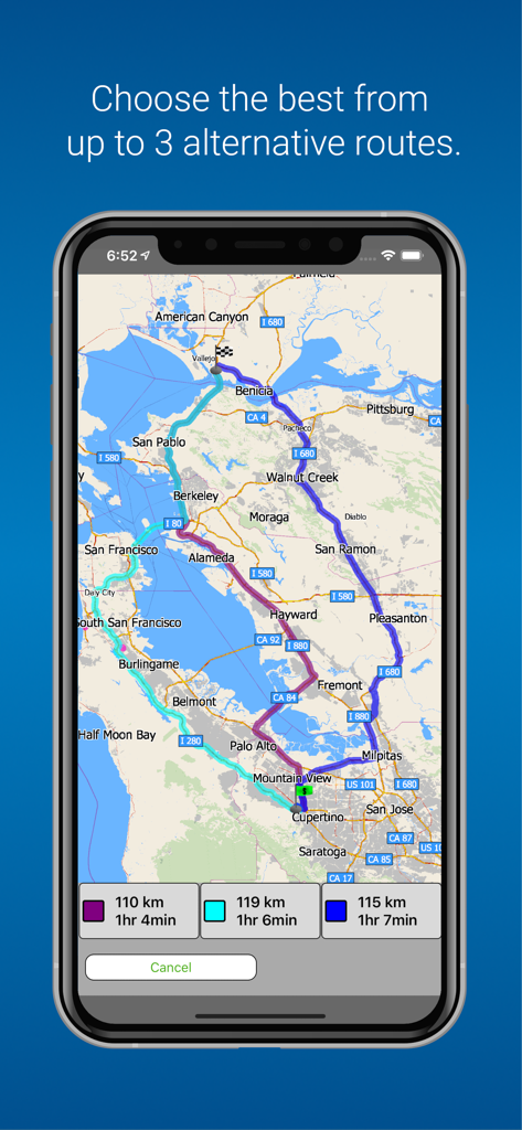 MapFactor Navigator - GPS Maps - Application MapFactor Navigator affichant trois options d'itinéraires alternatifs sur une carte GPS