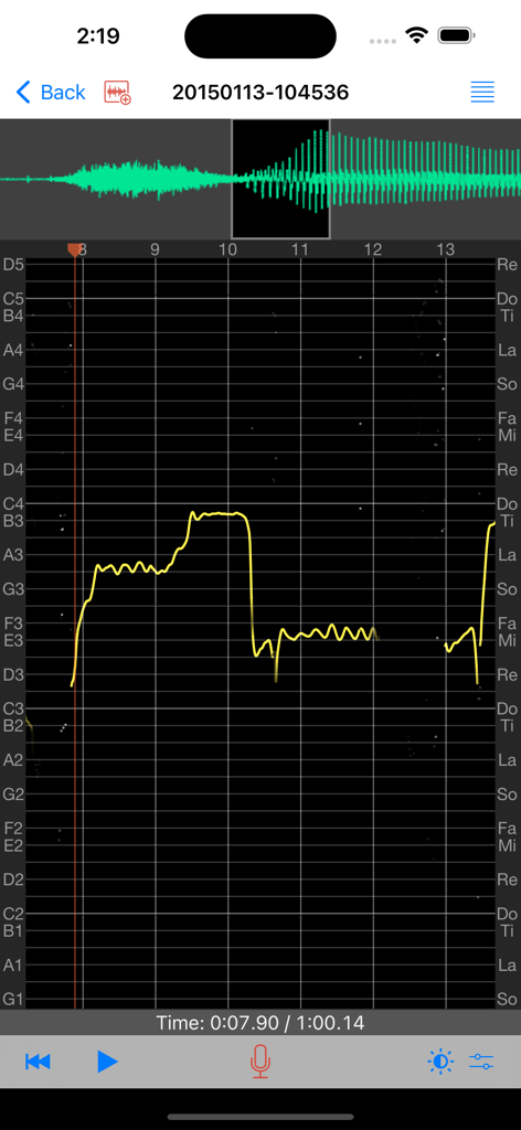 Real-time singing pitch visualization and waveform analysis in Singscope app