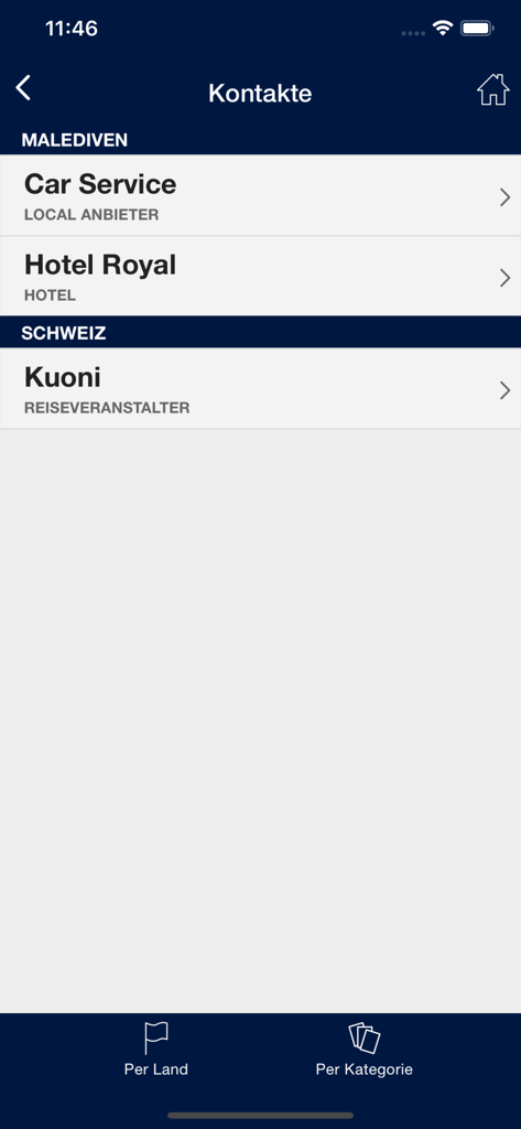 My Kuoniアプリの連絡先ページ。国別に整理された旅行サービス情報が表示されています。