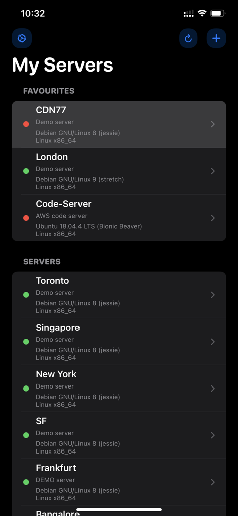 Dashboard showing a list of monitored servers with status indicators in the Netdata app.