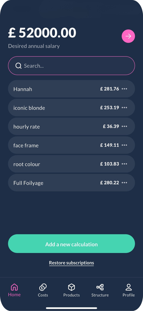 O painel do aplicativo The Freelance Suite mostrando uma lista de preços de serviços de cabelo e uma meta de salário anual desejada.