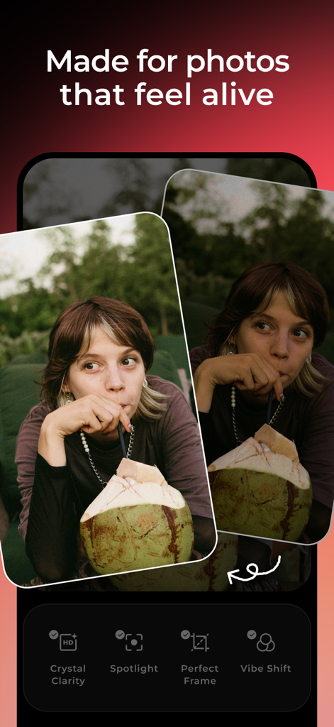 WayShotアプリのインターフェース。ポートレートの例とともにAI写真強化機能が表示されている。