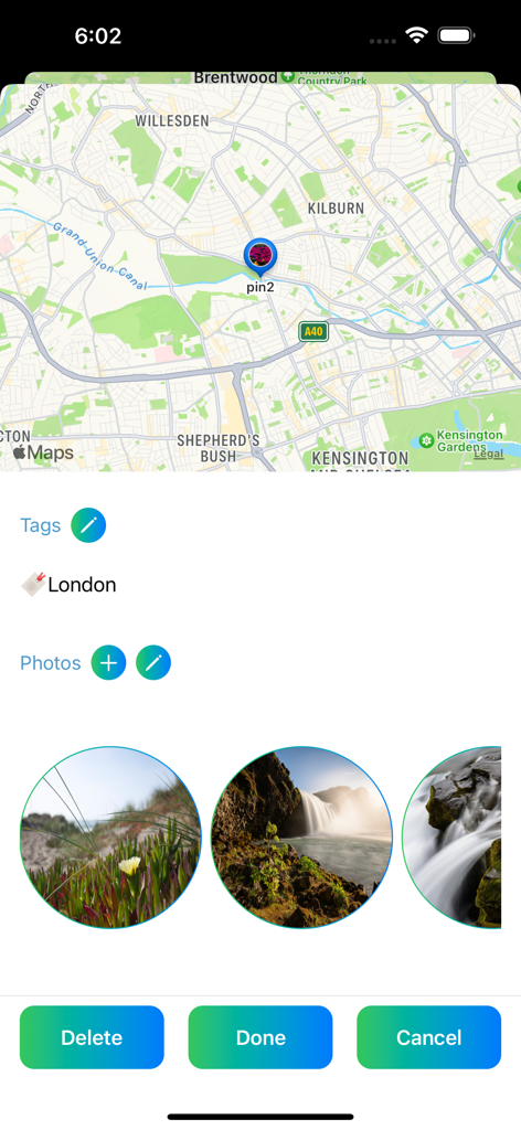 Map Notes - Una captura de pantalla de la interfaz de la aplicación Map Notes que muestra un marcador en Londres con fotos de viaje y etiquetas adjuntas.