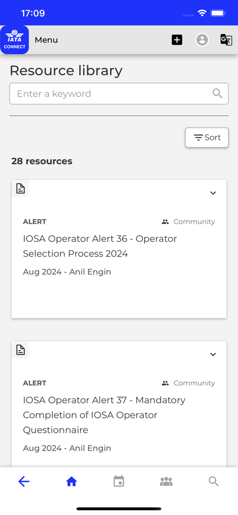 IATA Connect 모바일 앱 리소스 라이브러리 인터페이스, 항공 안전 경고 및 운영자 문서 목록 표시
