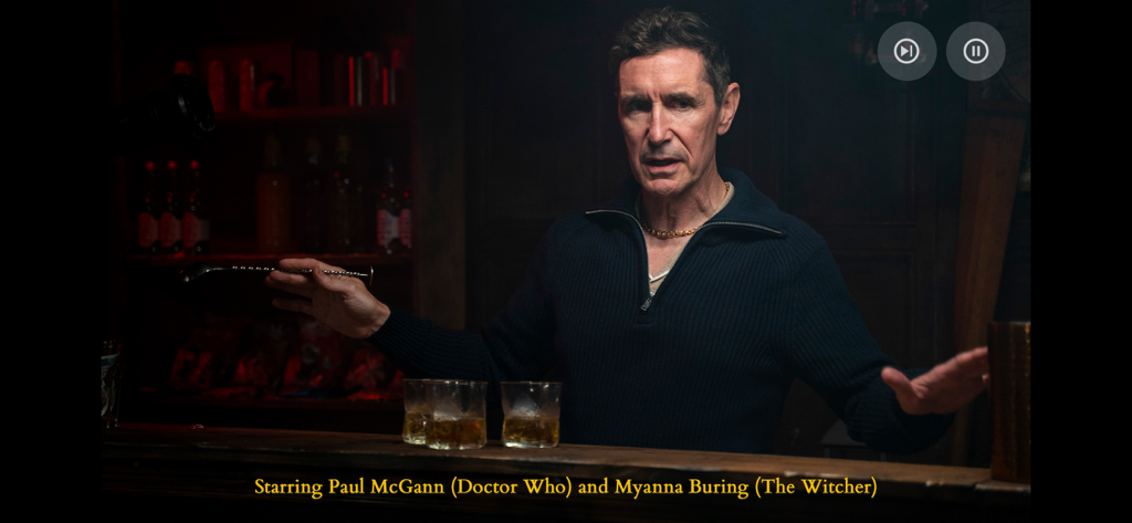 Schauspieler Paul McGann aus Doctor Who in einer Szene aus dem interaktiven Film Mia and the Dragon Princess