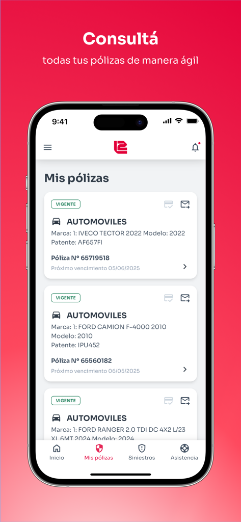 La Segunda Seguros - Pantalla móvil de la aplicación La Segunda Seguros que muestra una lista de pólizas de seguro de automóvil activas en la sección Mis Pólizas