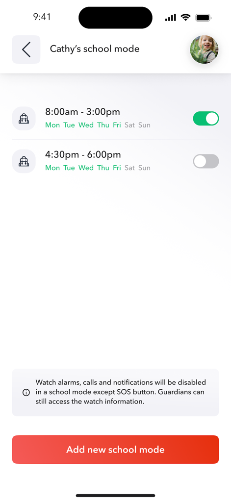 Pantalla de la aplicación Xplora mostrando horarios y configuraciones del modo escolar para control parental