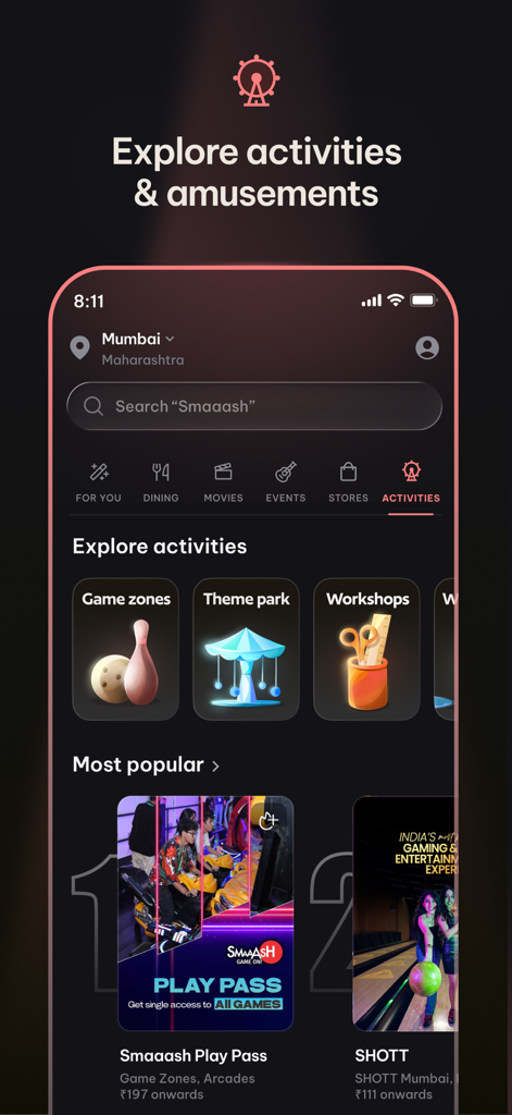 Interfaz de la aplicación District para explorar actividades y atracciones como zonas de juegos y parques temáticos