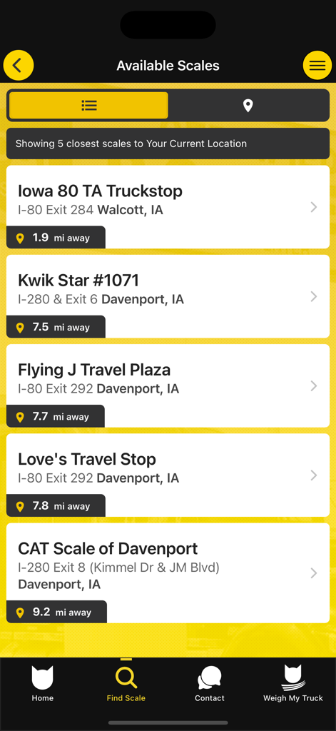 Eine Liste der nächstgelegenen CAT Scale-Standorte zur aktuellen GPS-Position, die Truckstops und Entfernungen anzeigt.
