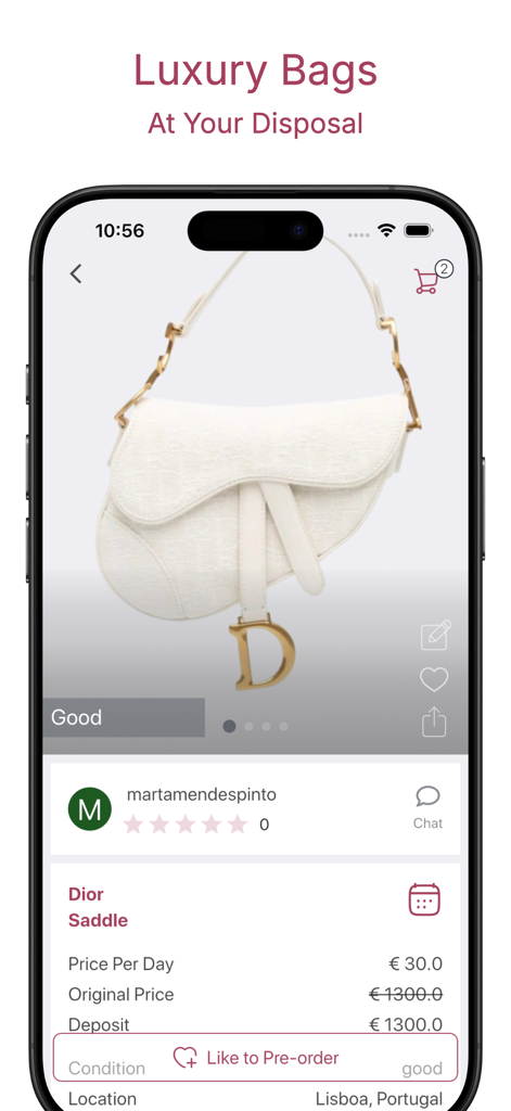 Un bolso blanco Dior Saddle disponible para alquiler diario en la aplicación Rent Your Bag que muestra el precio y los detalles del propietario.