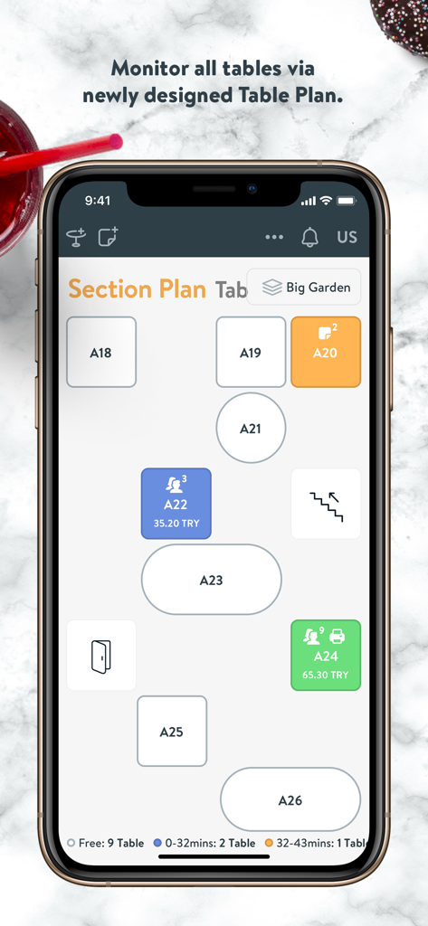 Simpra POSモバイルアプリのテーブル管理インターフェースで、デジタルレストランのフロアプランを表示しています。