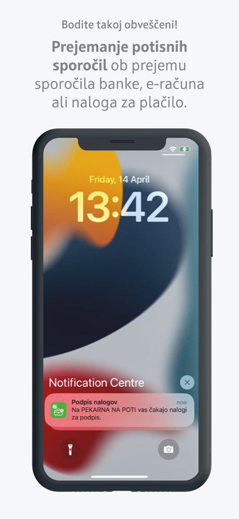 mBank@Net com - iPhone screen showing a push notification for signing payment orders in the mBank@Net com business banking app