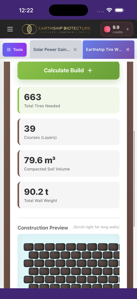 Interfaz de la aplicación Asistente Earthship que muestra cálculos de cantidad de neumáticos, capas y volumen de tierra para una construcción