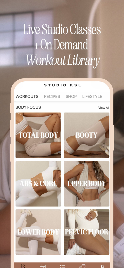 Studio KSL 앱 인터페이스는 전신, 복근 및 골반저와 같은 다양한 신체 집중 영역에 대한 주문형 운동 카테고리를 보여줍니다.