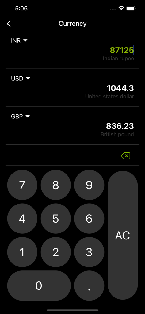 Calculator With History ™ - Interface do conversor de moeda dentro do aplicativo Calculadora Com Histórico mostrando conversões para INR, USD e GBP.