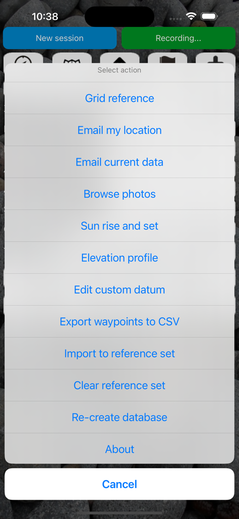 Menú de acciones de la aplicación móvil Handy GPS que muestra funciones de navegación técnicas como referencia de cuadrícula y perfil de elevación