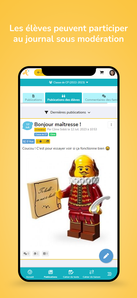 Écran de smartphone montrant une publication d'élève dans un journal de classe modéré sur l'application TouteMonAnnée