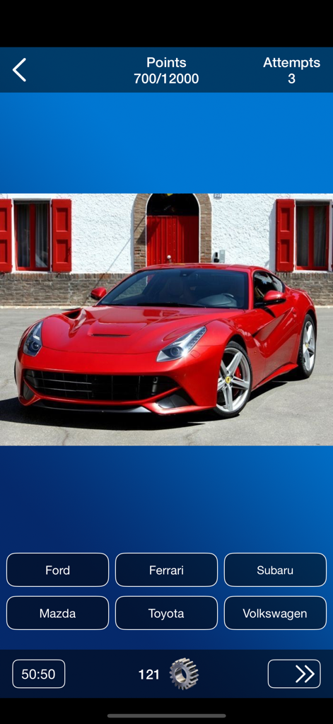 브랜드 식별을 위한 객관식 옵션이 있는 빨간색 스포츠카를 보여주는 모바일 게임 인터페이스