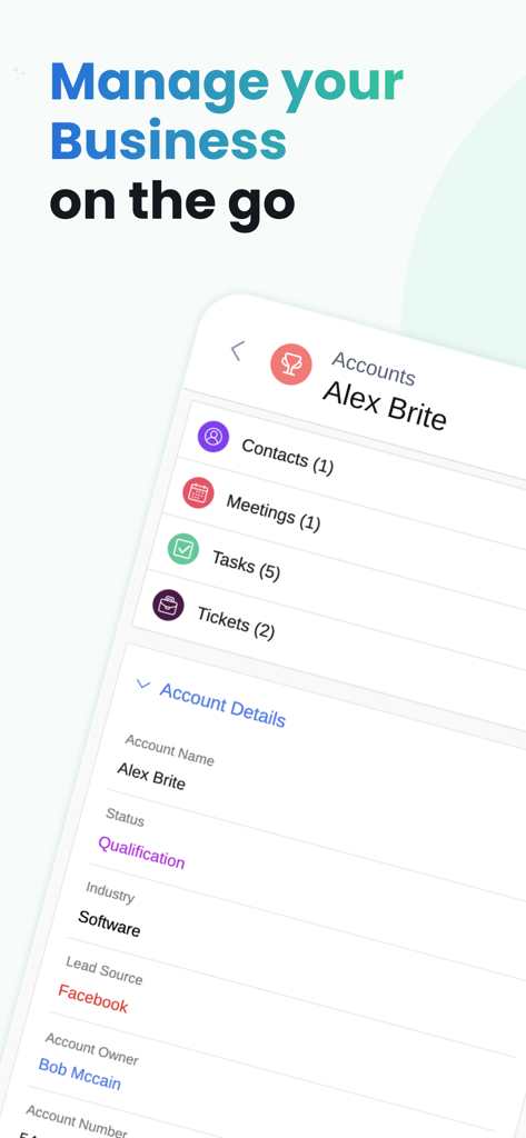 Fireberry - Interface do aplicativo móvel Fireberry mostrando um resumo da conta comercial com contatos, reuniões e status do lead