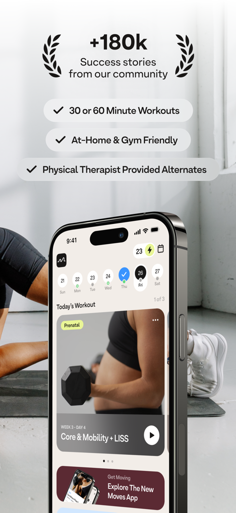 MOVES by Madeline App auf einem Smartphone, die pränatale Trainingsroutinen und Schlüsselfunktionen wie 30- oder 60-minütige Trainingseinheiten anzeigt.