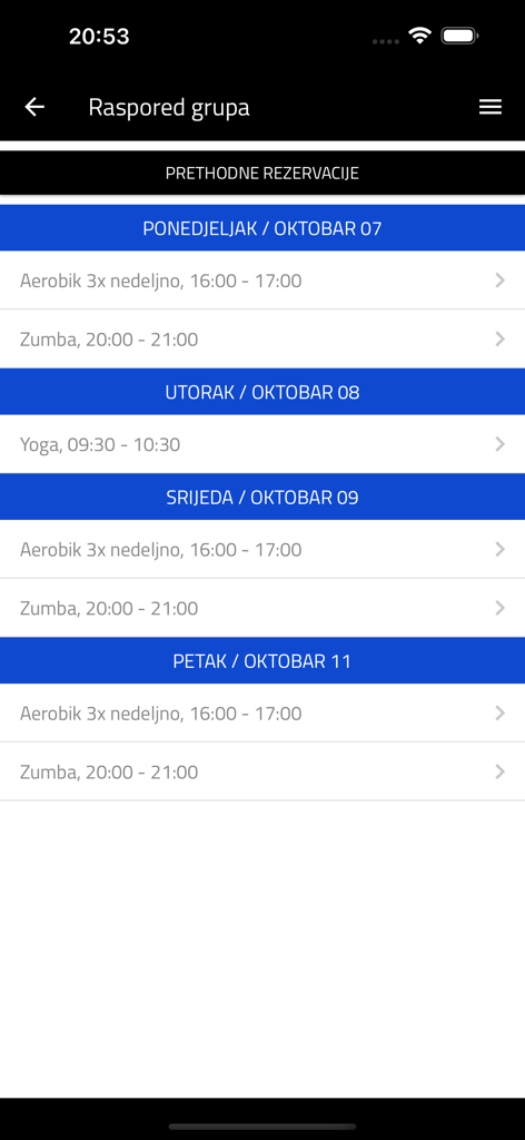 1MAN STUDIO - Interface of 1MAN STUDIO app displaying the weekly group training schedule for Aerobics, Zumba, and Yoga sessions