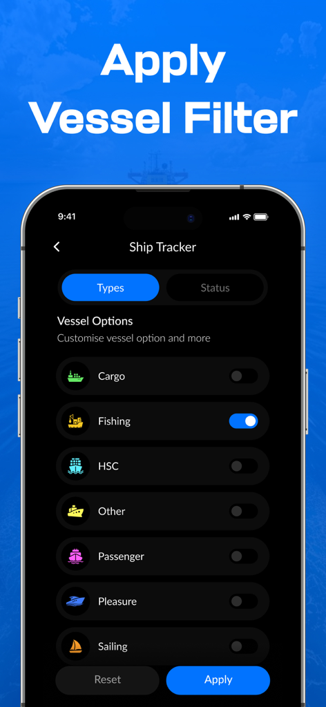 Interfaz de la aplicación Vessel Finder que muestra el menú de filtro de barcos con opciones para seleccionar barcos de carga, pesca, pasajeros y vela.