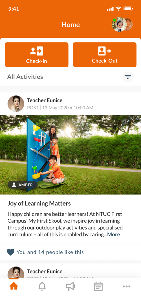My First Skool Parent App - Tela inicial do My First Skool Parent App mostrando um feed de atividades com uma foto da escola e botões de check-in