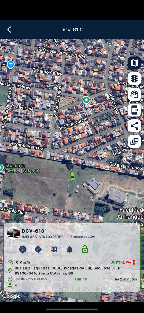 NEW TRACKER APP - Satellite map view in the New Tracker App showing real-time vehicle location and status information.