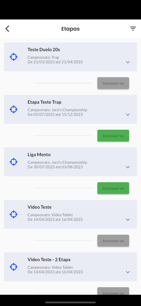 Lista de etapas de competición de tiro y botones de registro en la aplicación Atirador