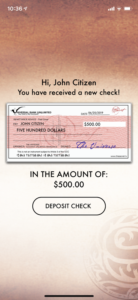 Ein virtueller 500-Dollar-Scheck der Bank des Universums in der Benutzeroberfläche der App 'The Secret To Money'
