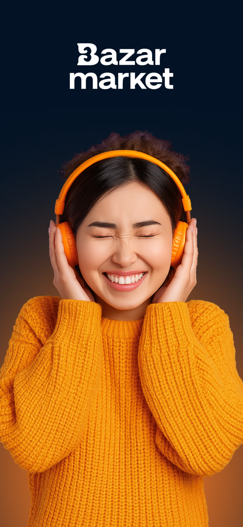 Una mujer feliz con auriculares naranjas y un suéter amarillo debajo del logo de Bazar Market