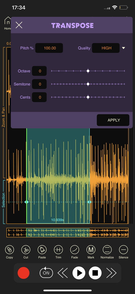 Una captura de pantalla de Wavebox Audio Editor mostrando la configuración de transposición de tono y una forma de onda de audio.