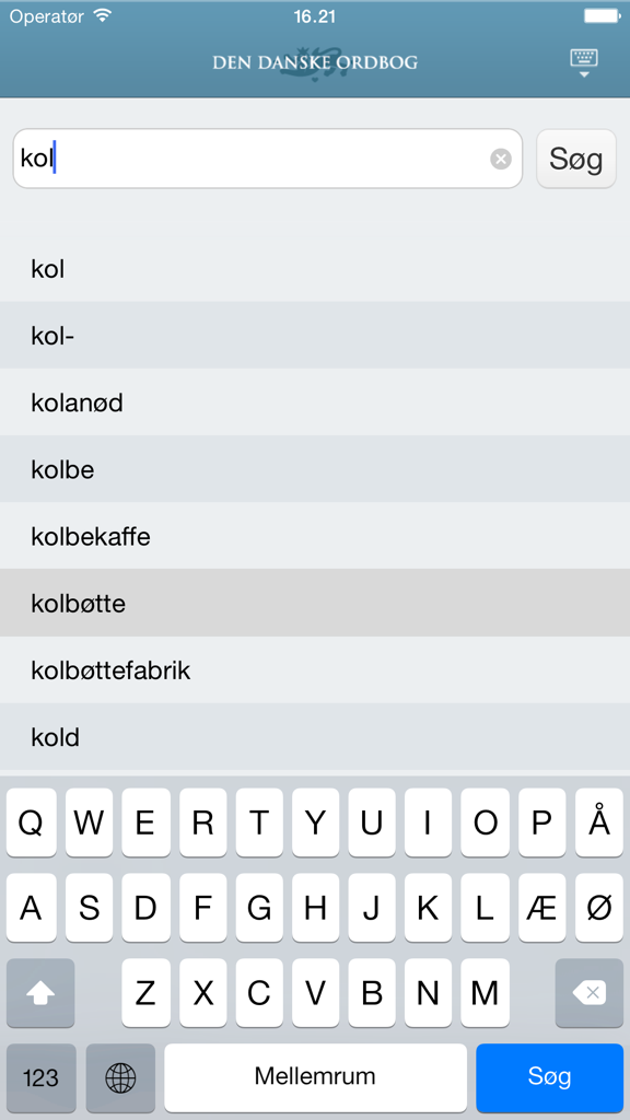 Den Danske Ordbog (DDO) - Search interface of Den Danske Ordbog app with Danish word suggestions and keyboard