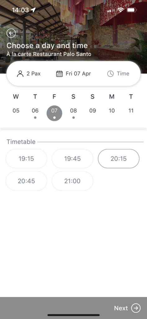 Restaurantreservierungsbildschirm in der Barcelo Hotel Group App mit Datums- und Zeitauswahl