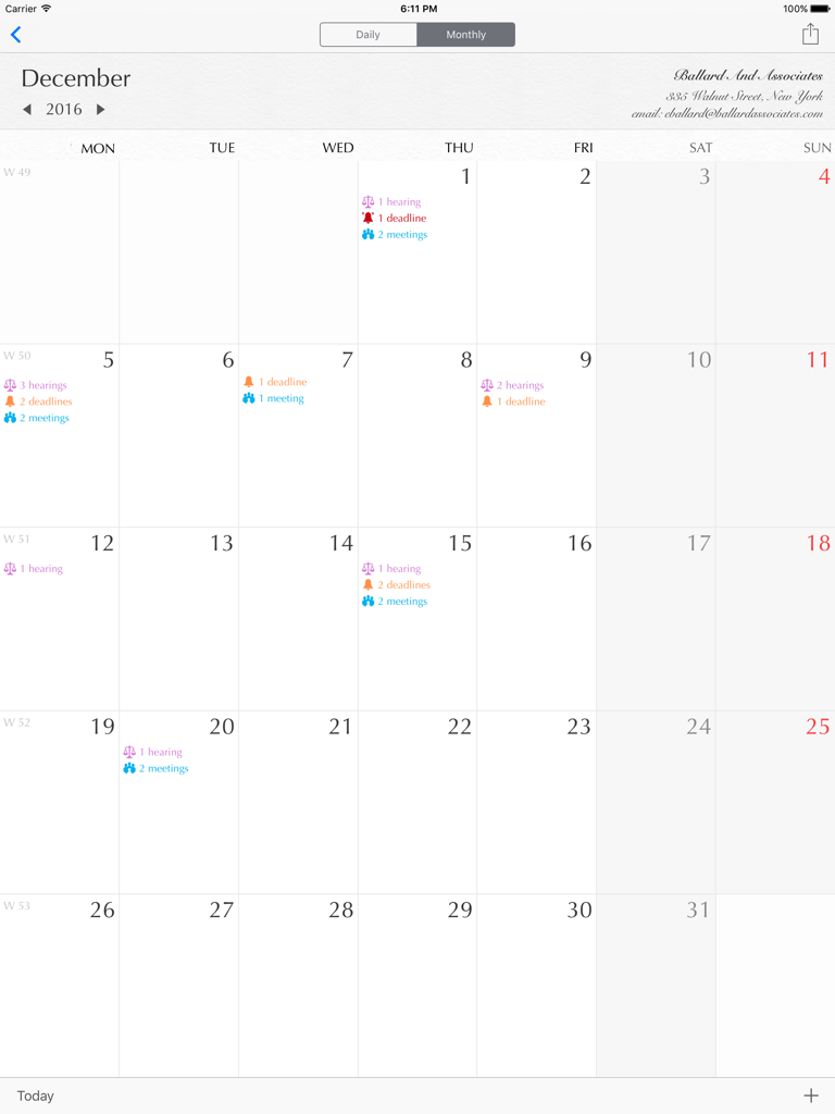 Lawyer's Planner - A professional monthly calendar view in the Lawyer's Planner app showing legal hearings and case deadlines.