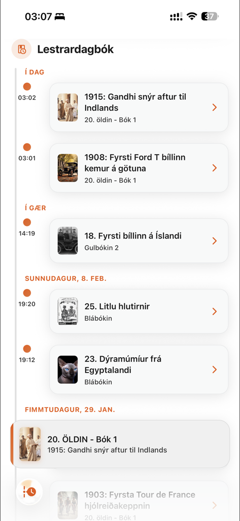 Heimalestur - Bildschirm des Lesetagebuchs der Heimalestur-App, der eine Liste abgeschlossener Bildungsartikel mit Daten und Fortschrittssymbolen anzeigt