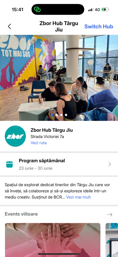 Zbor - Spațiu de Explorat - Capture d'écran de l'application Zbor montrant le profil du Targu Jiu Hub avec des jeunes travaillant dans un espace commun créatif.