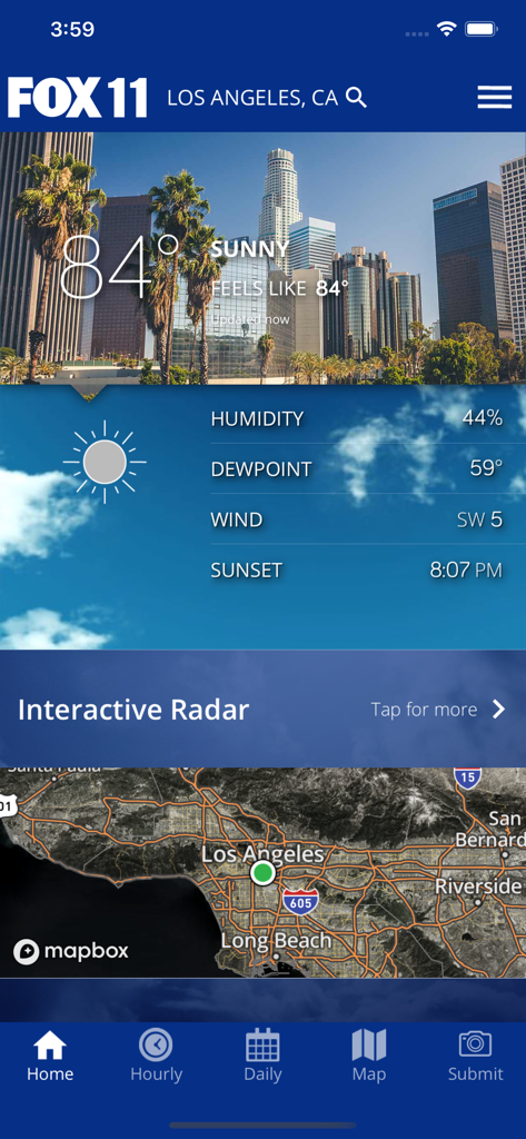 FOX 11 로스앤젤레스 날씨 앱 홈 화면, 맑은 날씨 조건과 인터랙티브 레이더 지도 표시