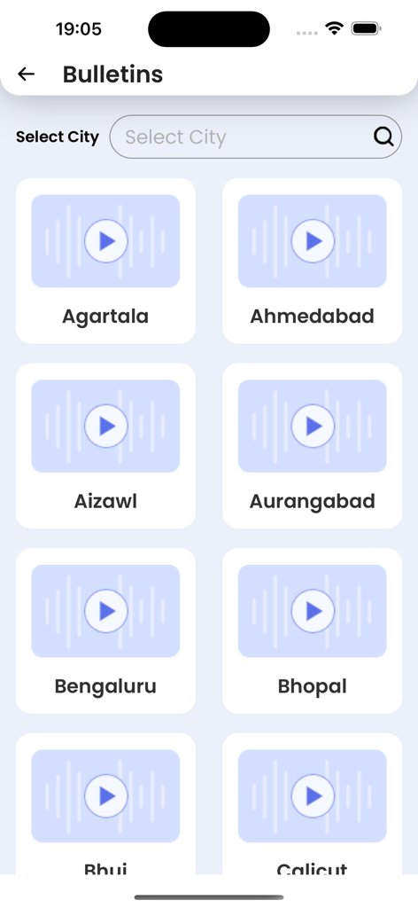 Schermata dell'app NewsOnAir che mostra una selezione di bollettini audio regionali da varie città indiane