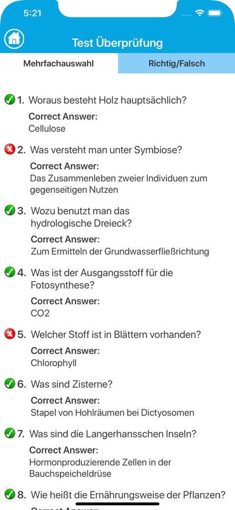 Das Biologie Quiz - Ergebnisbildschirm der Das Biologie Quiz App, der eine Liste von biologischen Fragen mit Indikatoren für richtige und falsche Antworten anzeigt.