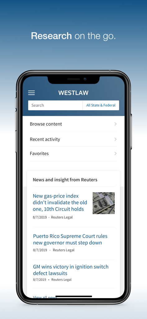 Aplicación móvil Westlaw en un teléfono inteligente que muestra opciones de búsqueda y artículos de noticias legales