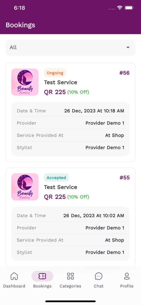 BB App - Beauty Booking Qatar - Una pantalla móvil que muestra la lista de reservas de servicios de belleza en curso y aceptadas con detalles de precio y proveedor