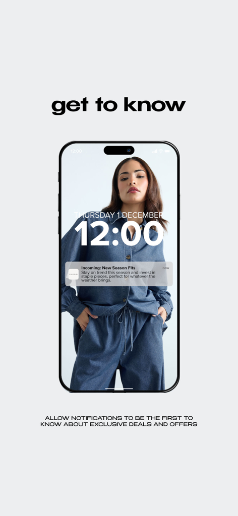 PIXIEGIRL | PETITE FASHION - Notificação do aplicativo PixieGirl em uma tela de smartphone mostrando novas tendências de moda da estação para mulheres pequenas