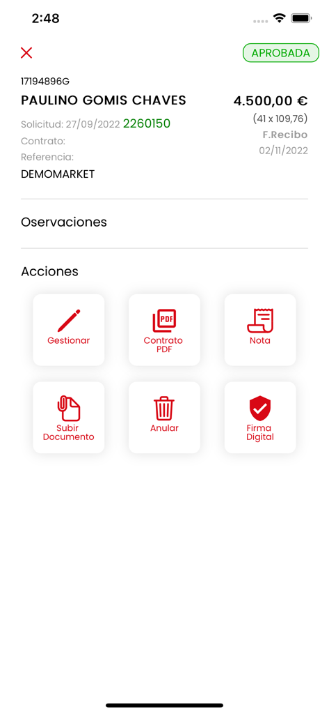 Screenshot der Mikrokredit-App, der einen genehmigten Kreditvorgang für einen Partner mit Aktionsschaltflächen für digitale Signaturen und Dokumenten-Uploads zeigt.