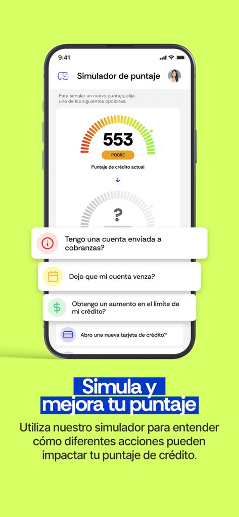 Interfaccia dell'app Dumbo Credit che mostra un simulatore di punteggio di credito con vari scenari finanziari in spagnolo.